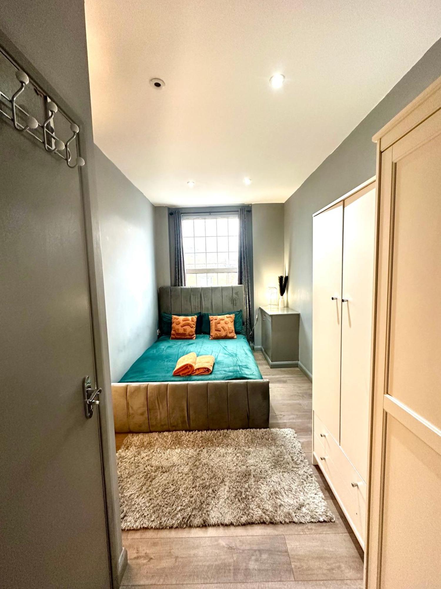 Spacious 3 Bedroom Flat In Kings Cross, St 159 ロンドン エクステリア 写真