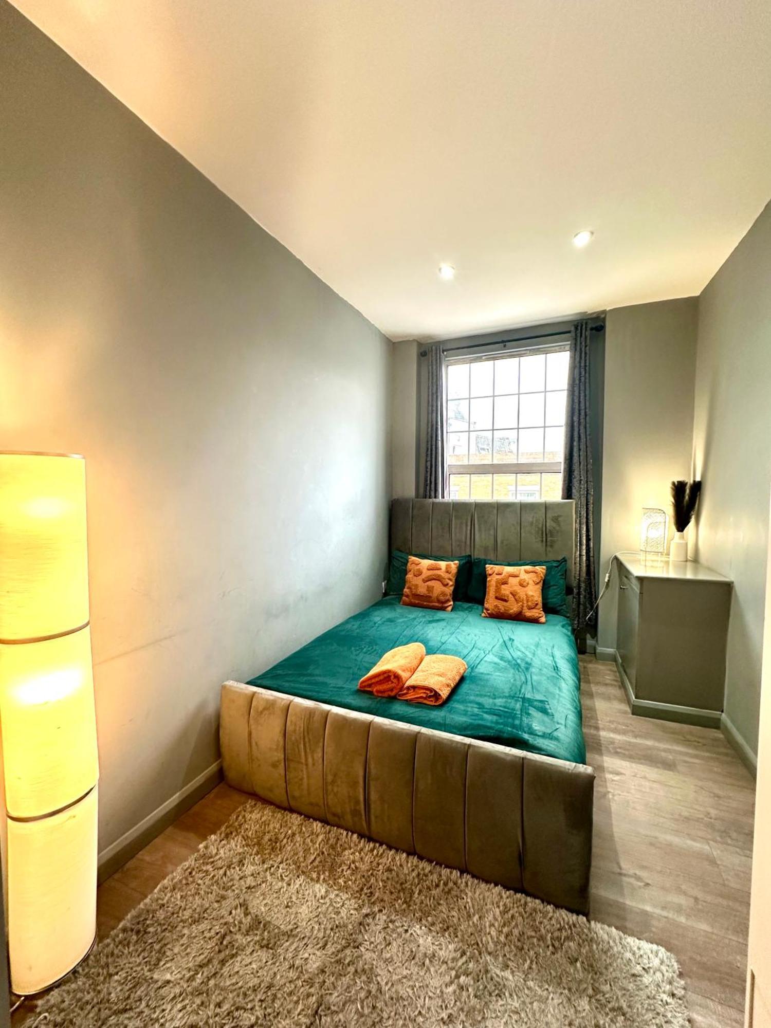 Spacious 3 Bedroom Flat In Kings Cross, St 159 ロンドン エクステリア 写真