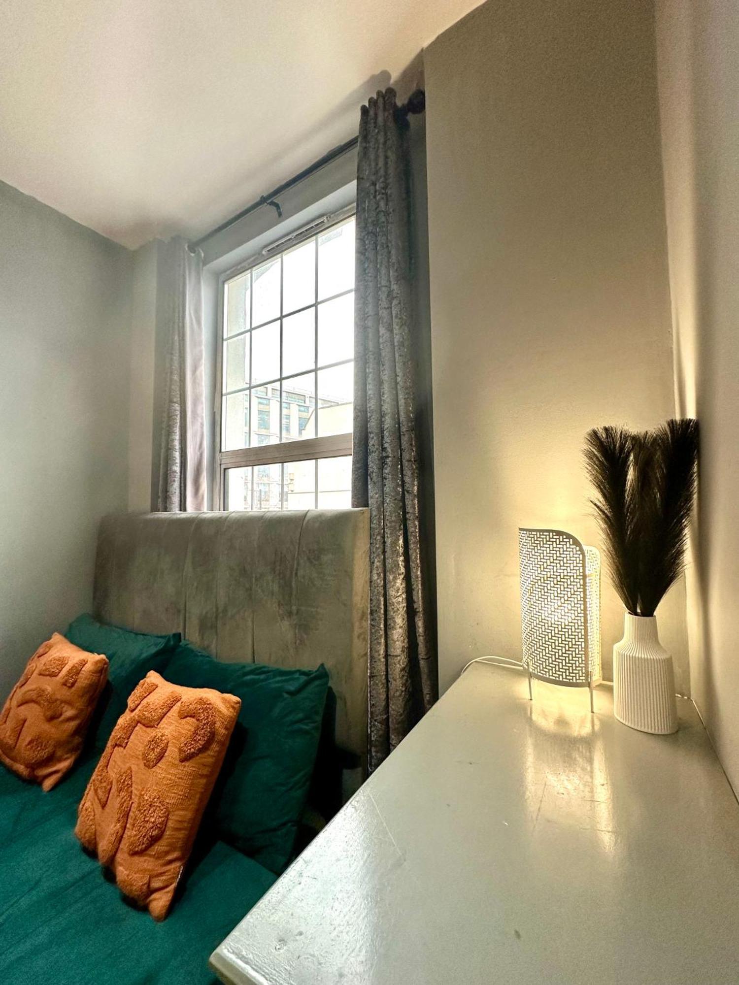 Spacious 3 Bedroom Flat In Kings Cross, St 159 ロンドン エクステリア 写真